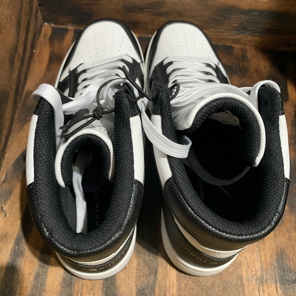 Tommy Hilfiger Men's High Top Size 10.5 Basketball Sneakers White/Black - Picture 6 of 8